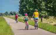 Family Cycling National Park De Biesbosch